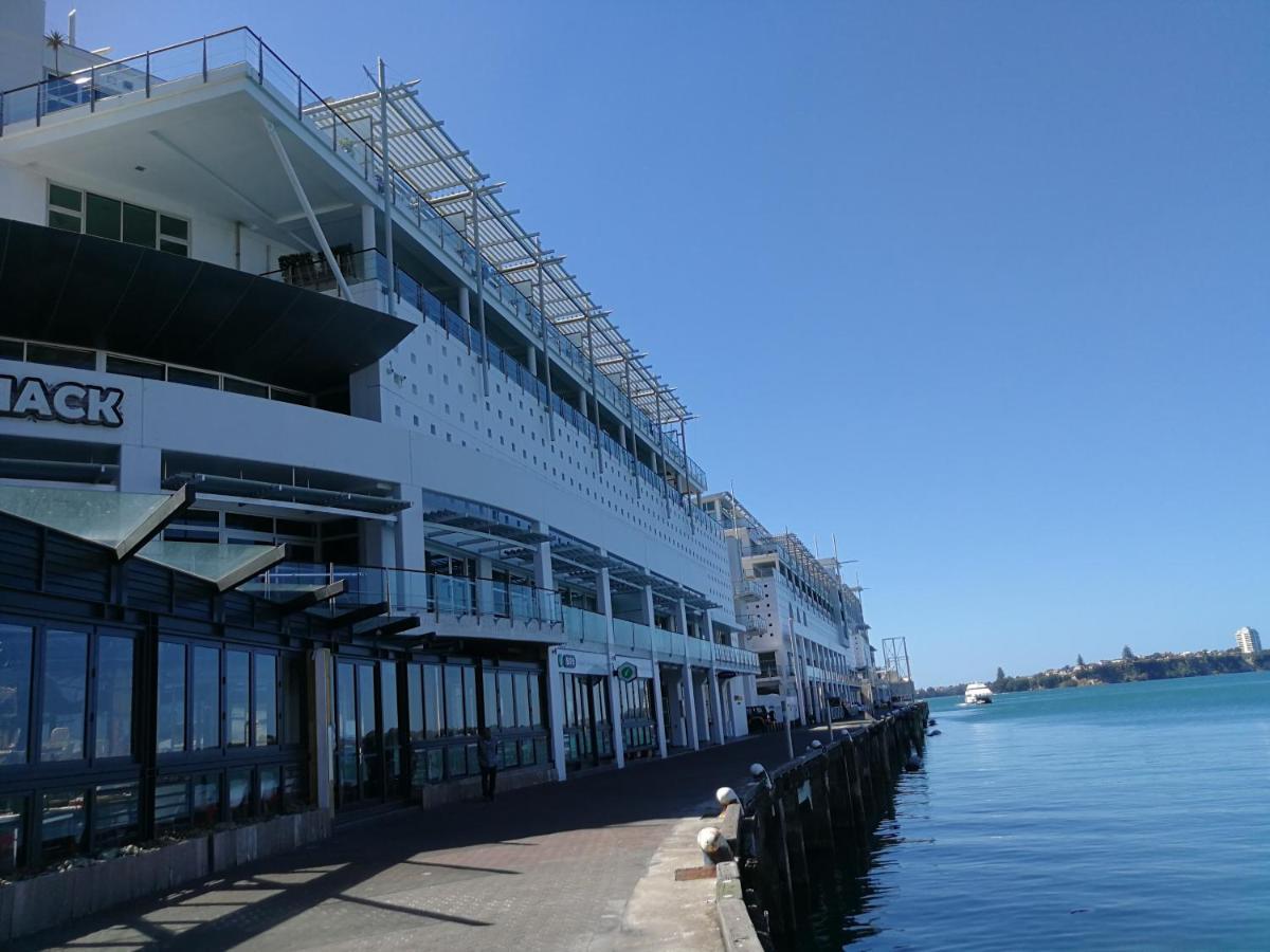 Апартаменты Stunning Waterfront Location With Huge Balcony! Окленд Экстерьер фото